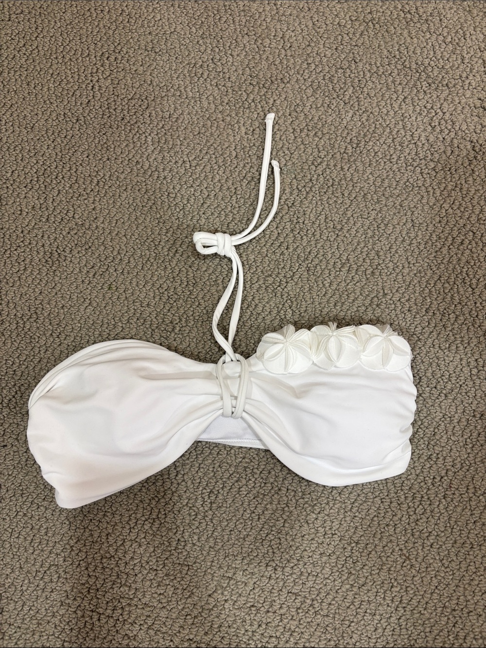 Shein White Floral Trim Bandeau Bikini Top - NWOT